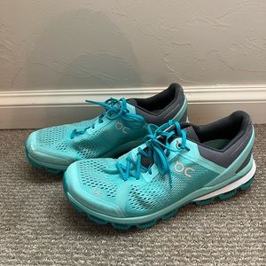 ON Cloud Cloudsurfer running shoes W9